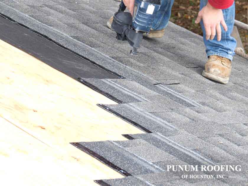 Why Should Homeowners Avoid DIY Roof Repairs?